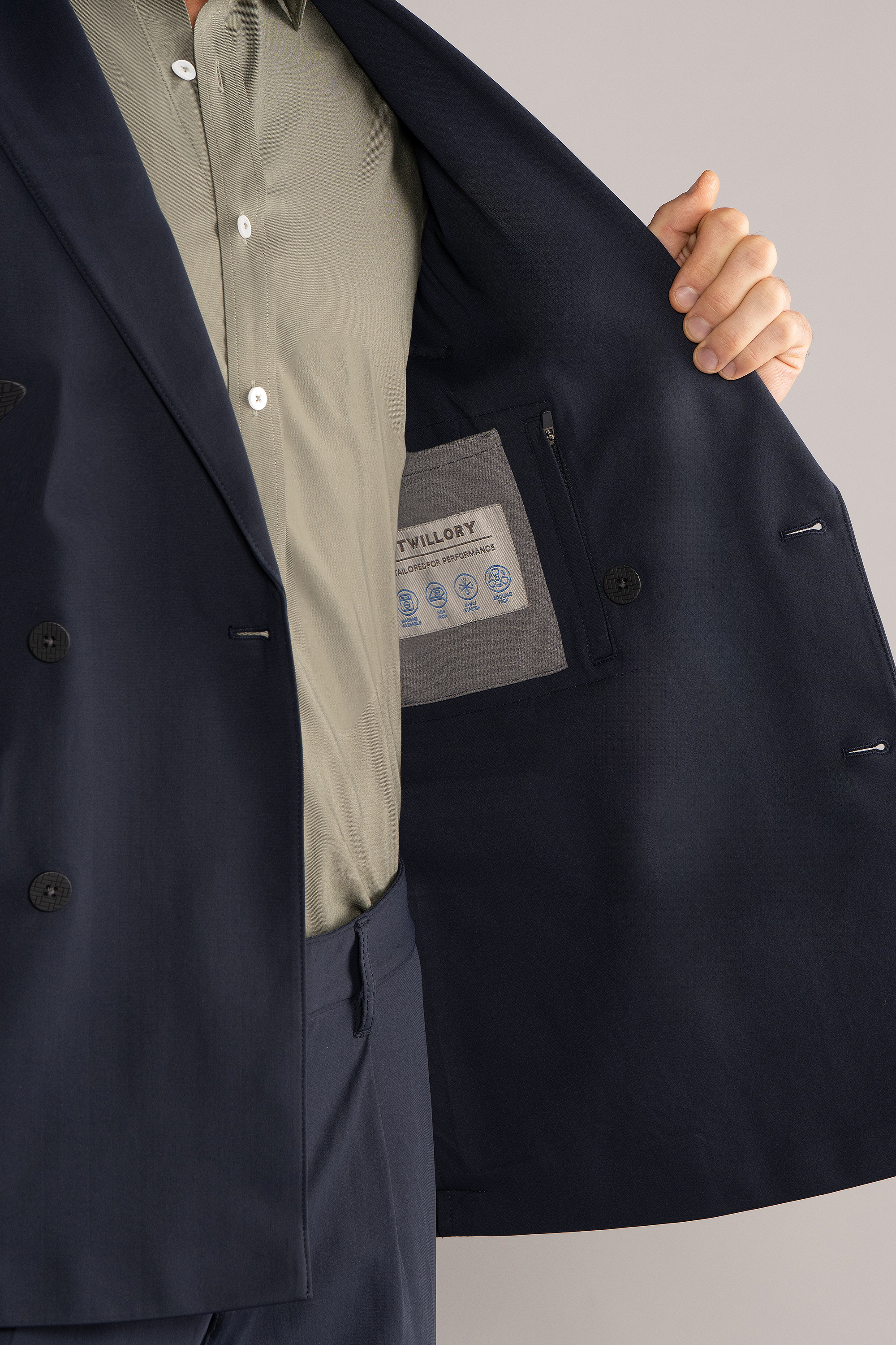 Performance Double Breasted Blazer // Navy