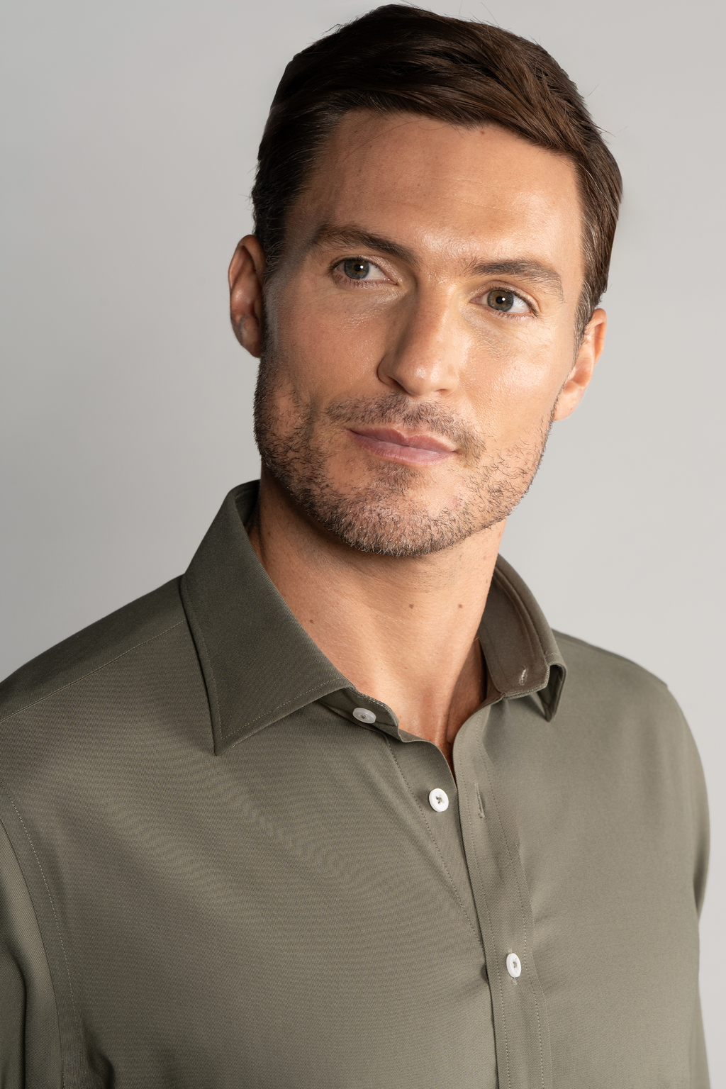 Leader Non-Iron Solid // Olive