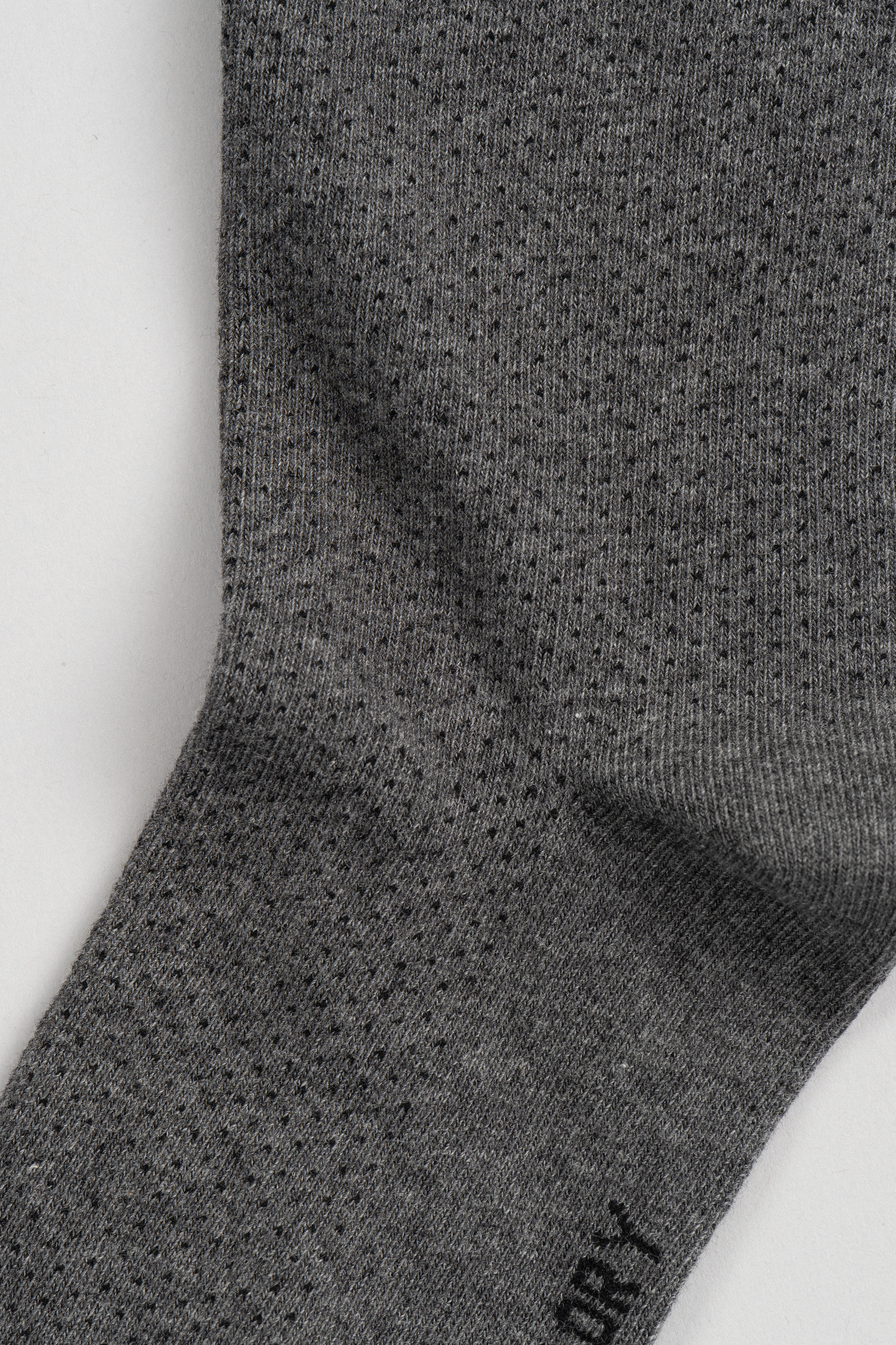 Grey Pin Dot
