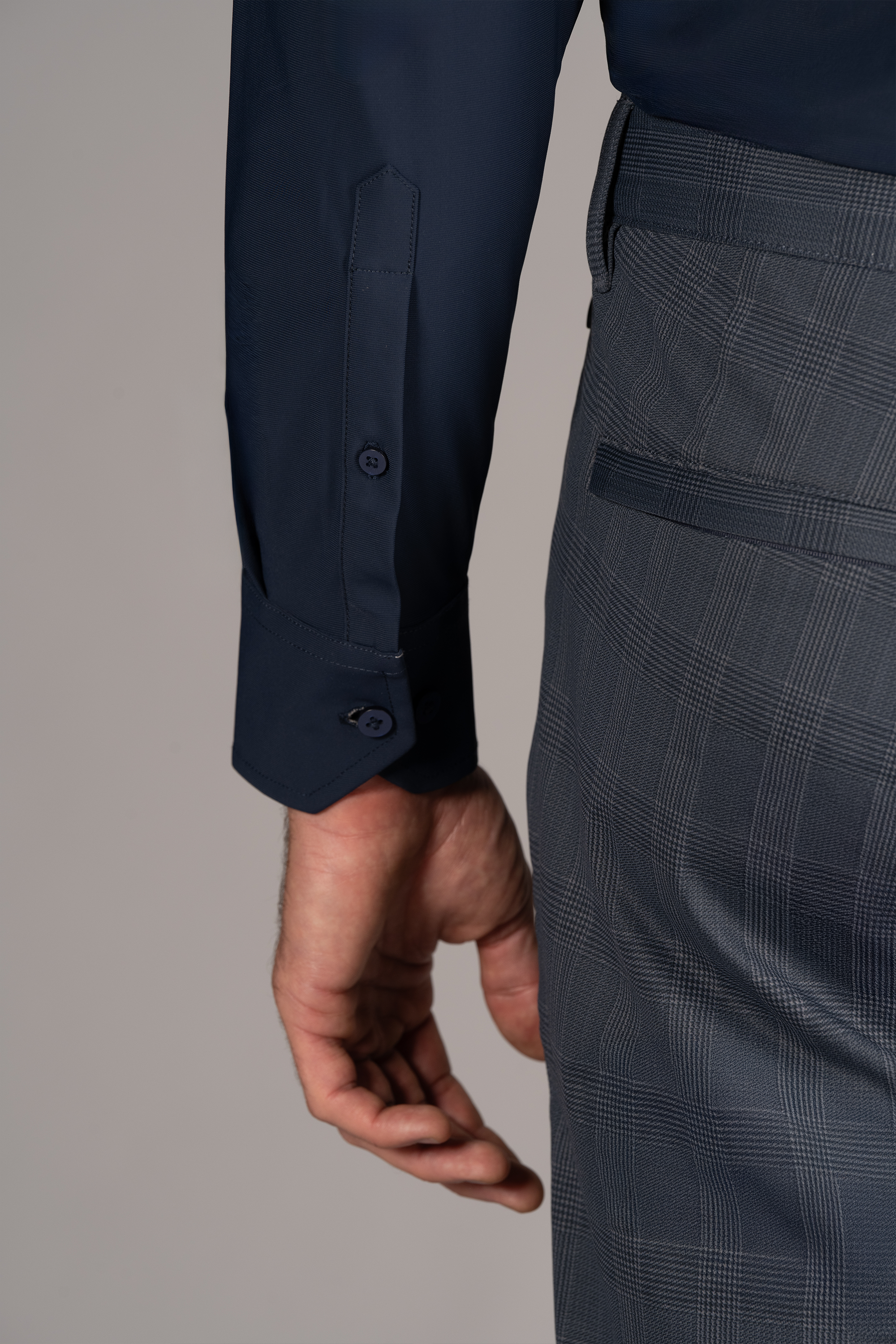 The Event Shirt Solid // Navy